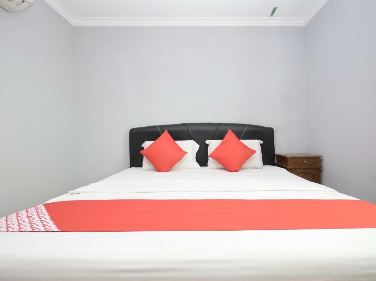 Oyo 892 Hotel Grand Nadia Labuan Eksteriør bilde
