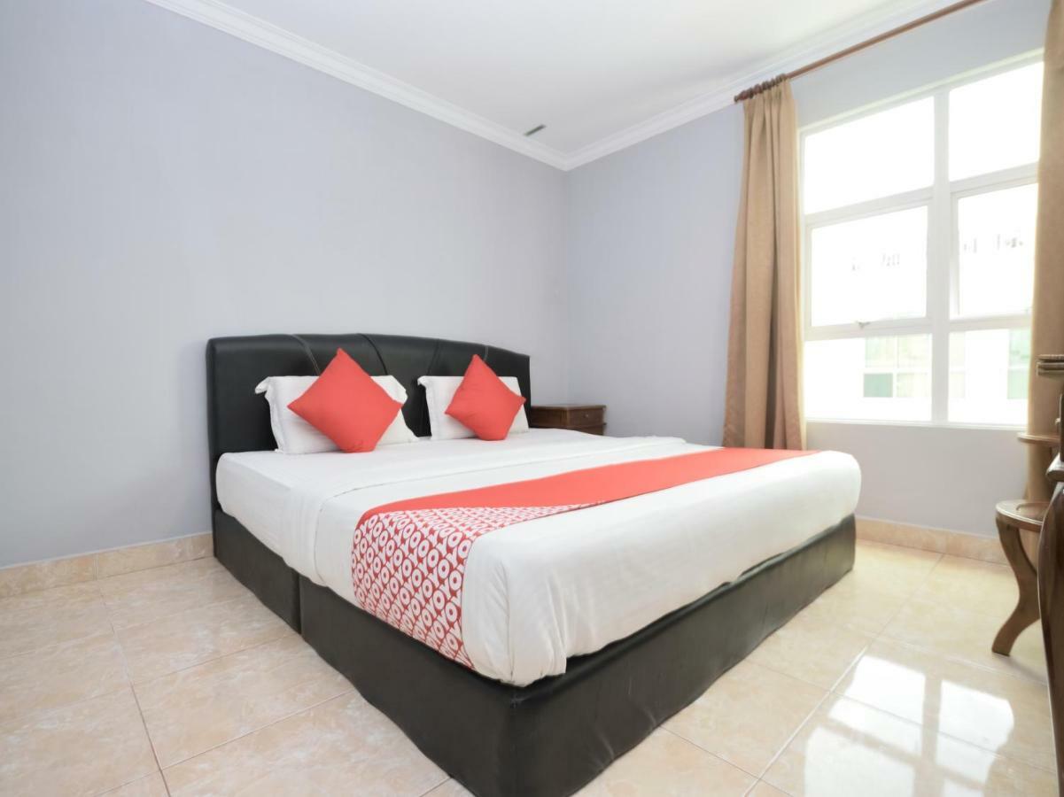 Oyo 892 Hotel Grand Nadia Labuan Eksteriør bilde
